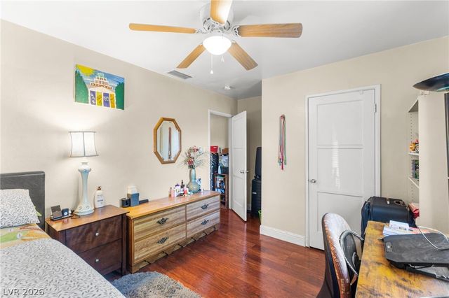 50 East Victory Road, Henderson, NV 89015