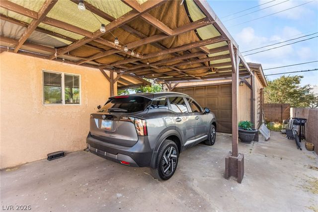 50 East Victory Road, Henderson, NV 89015