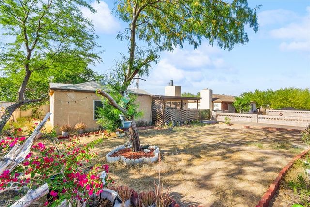 50 East Victory Road, Henderson, NV 89015