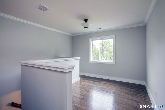 4 Vona Way, Newtown, CT 06470