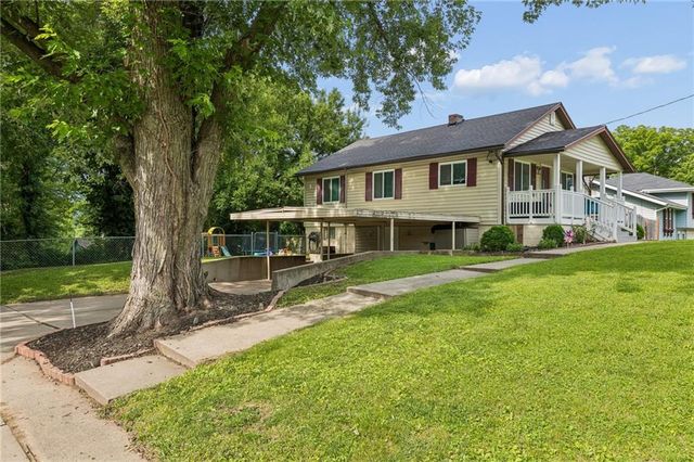 4811 NE 44th Terrace, Kansas City, MO 64117