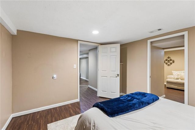 4811 NE 44th Terrace, Kansas City, MO 64117