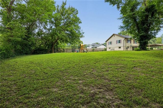 4811 NE 44th Terrace, Kansas City, MO 64117