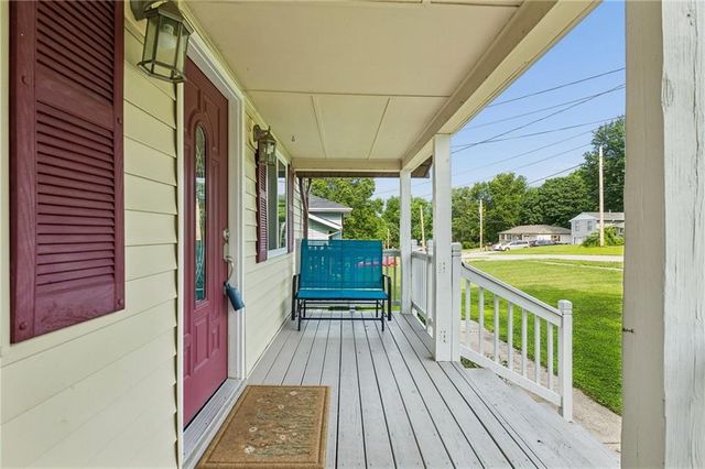 4811 NE 44th Terrace, Kansas City, MO 64117