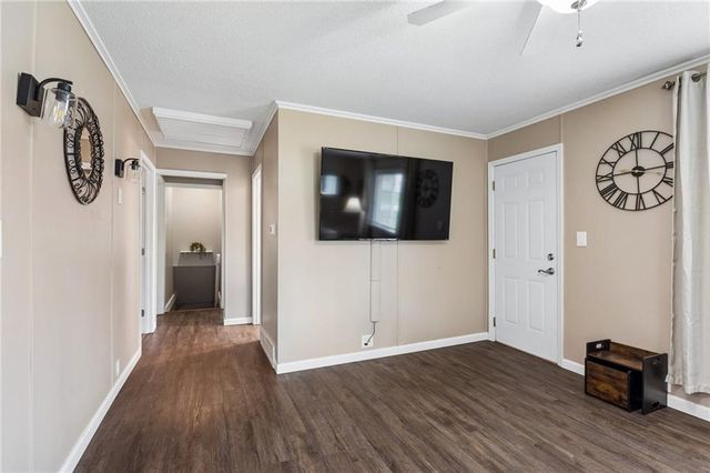 4811 NE 44th Terrace, Kansas City, MO 64117