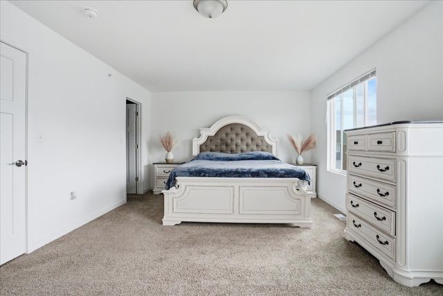 1033 Gillespie Lane, Yorkville, IL 60560