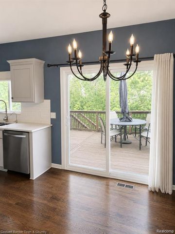 4221 Sonata Drive, Oceola Township, MI 48843