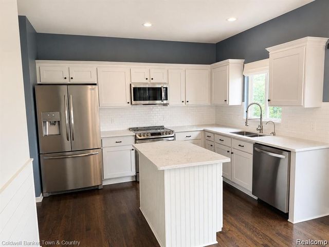 4221 Sonata Drive, Oceola Township, MI 48843