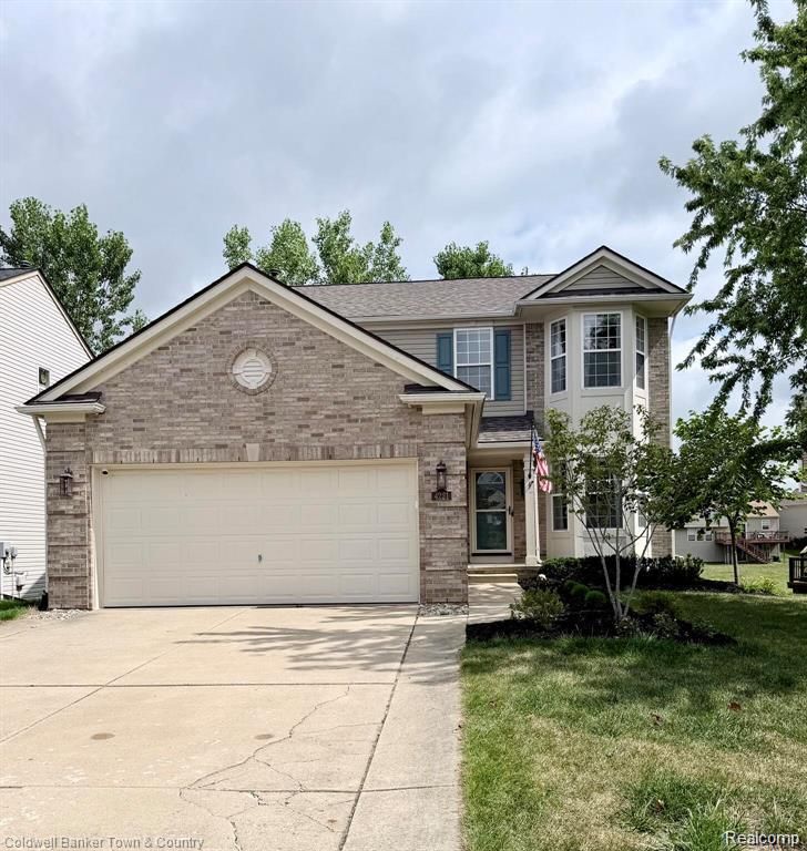 4221 Sonata Drive, Oceola Township, MI 48843