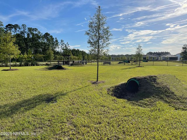 75705 WALKING PATH Lane, Yulee, FL 32097