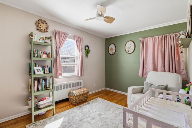 2450 Yorktown ST, Oceanside, NY 11572