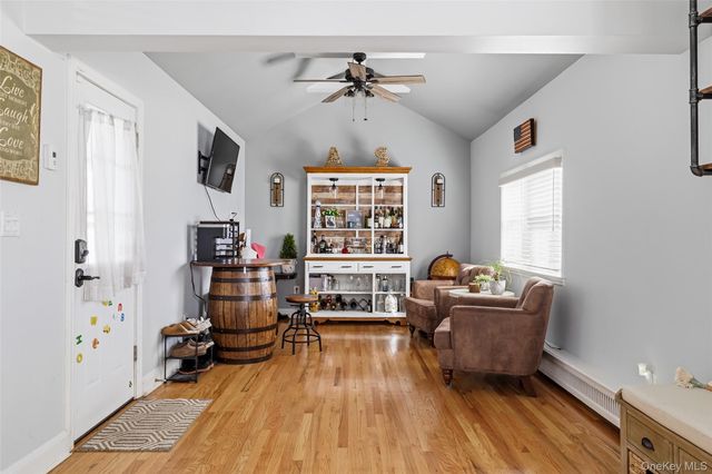 2450 Yorktown ST, Oceanside, NY 11572