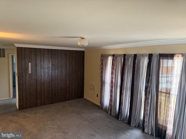 8117 GAVIN ST, Hyattsville, MD 20784