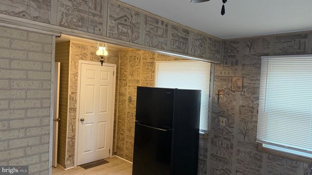 8117 GAVIN ST, Hyattsville, MD 20784