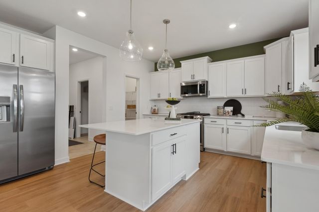9527 Jada Way, Elko New Market, MN 55020