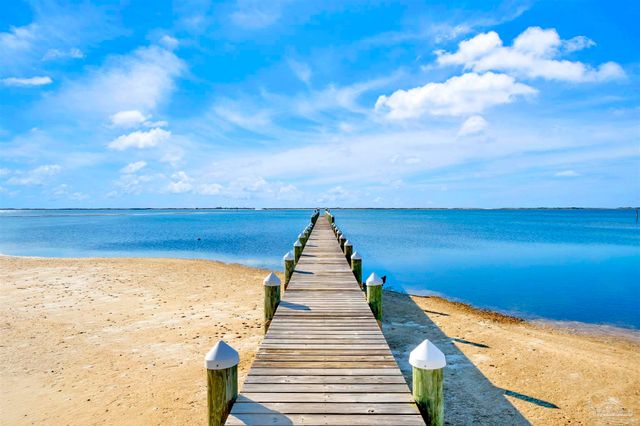 4060 Indigo Dr 114, Pensacola, FL 32507