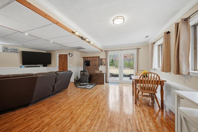 84 Butterfield Mill Road, New Boston, NH 03070