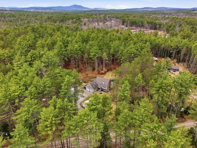 84 Butterfield Mill Road, New Boston, NH 03070