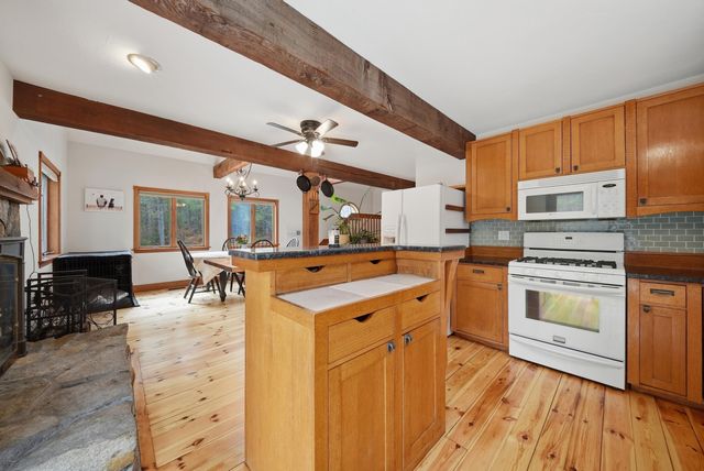 84 Butterfield Mill Road, New Boston, NH 03070