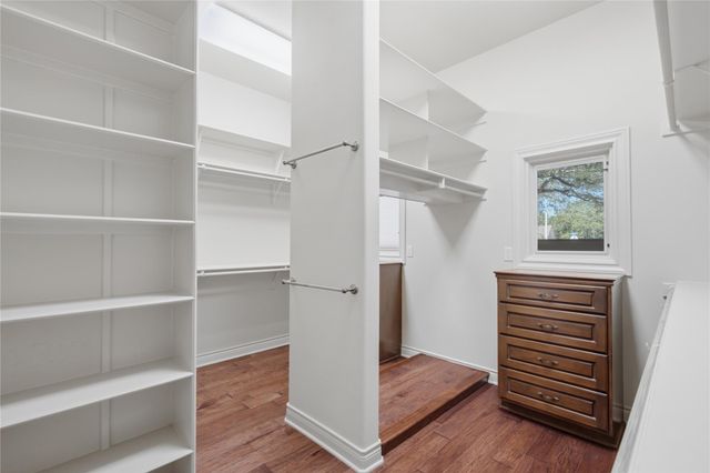 300 Stardust LN, Georgetown, TX 78633