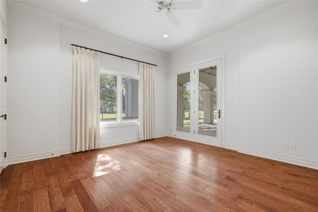 300 Stardust LN, Georgetown, TX 78633