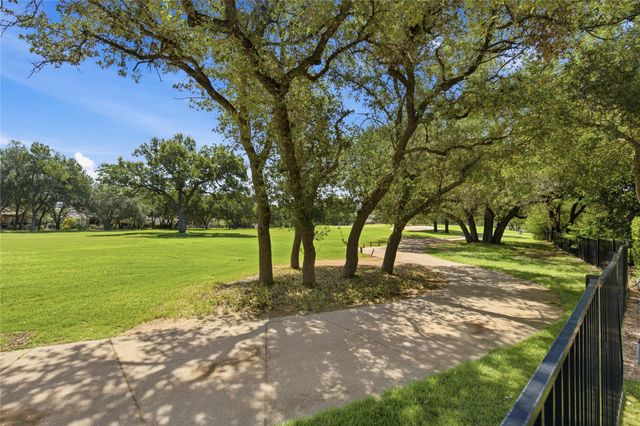 300 Stardust LN, Georgetown, TX 78633