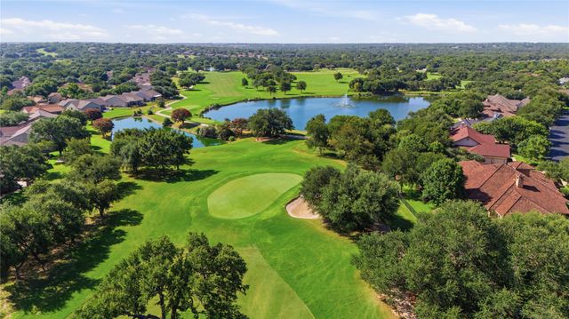 300 Stardust LN, Georgetown, TX 78633