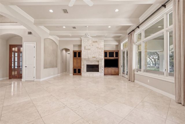 300 Stardust LN, Georgetown, TX 78633