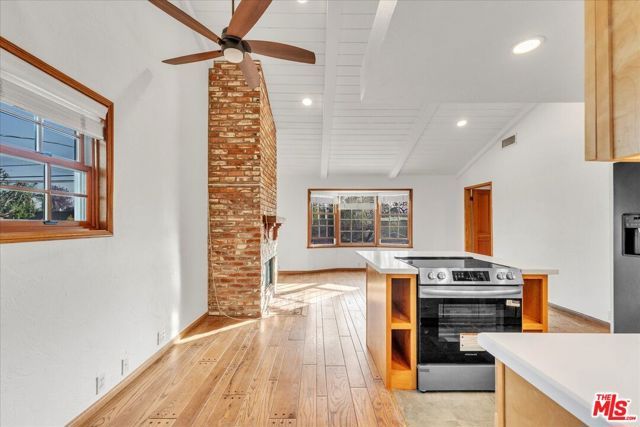 13901 Albers Street, Sherman Oaks, CA 91401