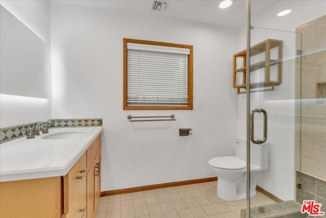 13901 Albers Street, Sherman Oaks, CA 91401