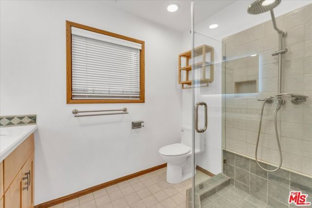 13901 Albers Street, Sherman Oaks, CA 91401