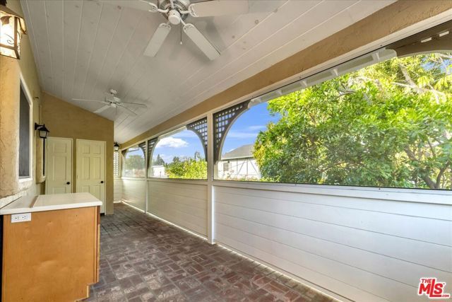 13901 Albers Street, Sherman Oaks, CA 91401