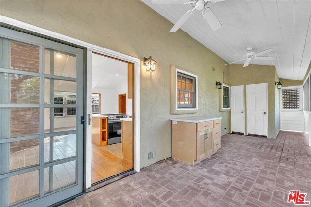 13901 Albers Street, Sherman Oaks, CA 91401