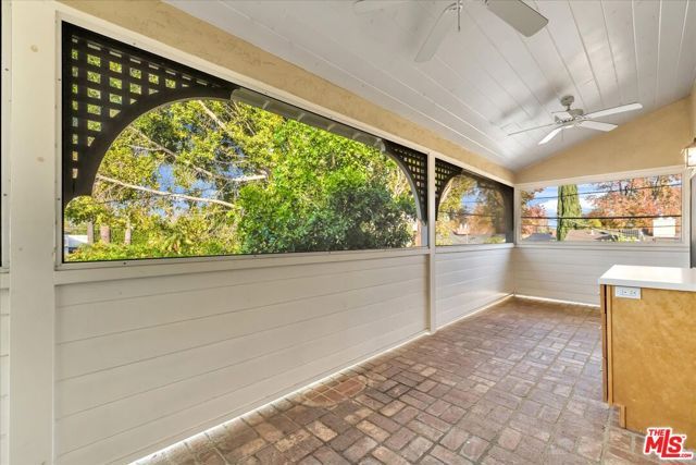 13901 Albers Street, Sherman Oaks, CA 91401