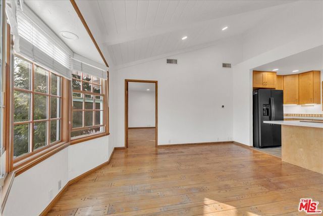 13901 Albers Street, Sherman Oaks, CA 91401