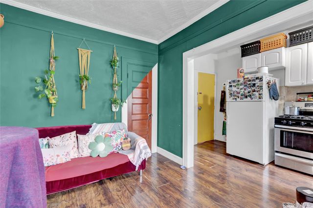 88-37 88th Street, Woodhaven, NY 11421