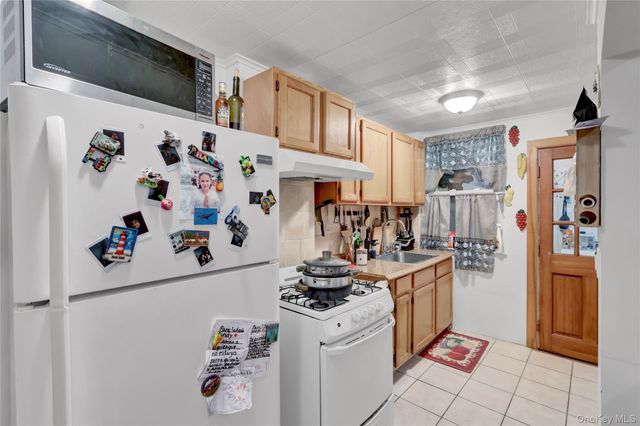 88-37 88th Street, Woodhaven, NY 11421