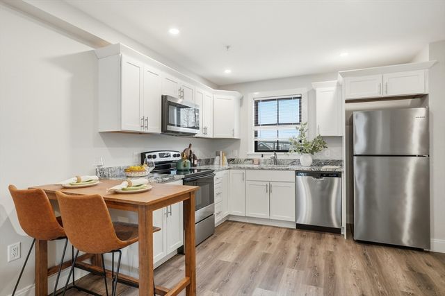 5 Water Street 3, Plymouth, MA 02360