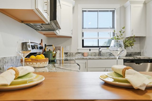 5 Water Street 3, Plymouth, MA 02360