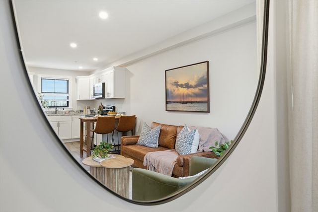 5 Water Street 3, Plymouth, MA 02360