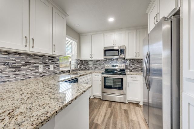 6207 Patriotic Court, Arlington, TX 76002