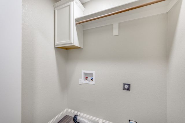 6207 Patriotic Court, Arlington, TX 76002