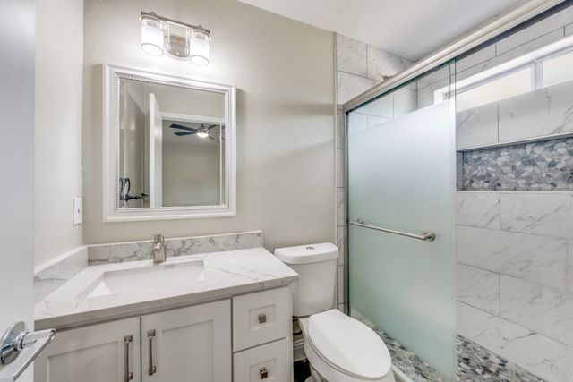 6207 Patriotic Court, Arlington, TX 76002