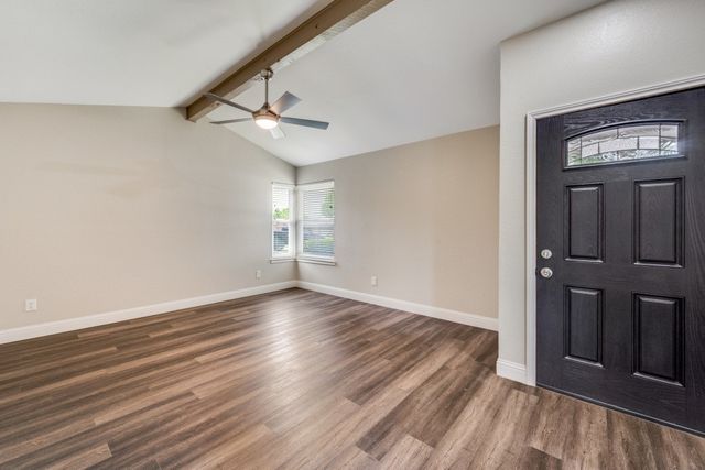 6207 Patriotic Court, Arlington, TX 76002