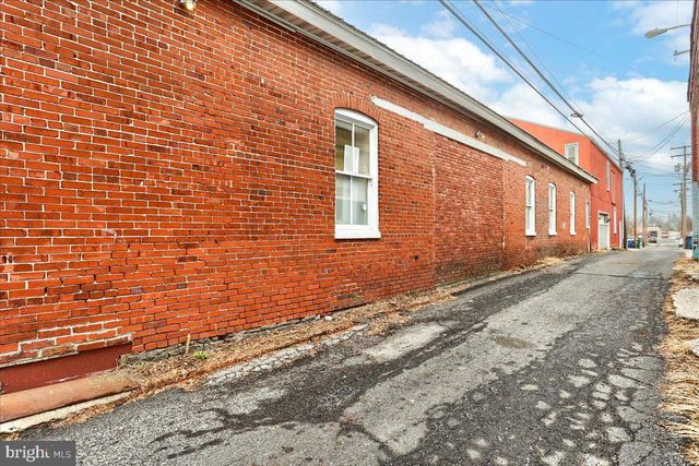 25 S WASHINGTON ST, Gettysburg, PA 17325