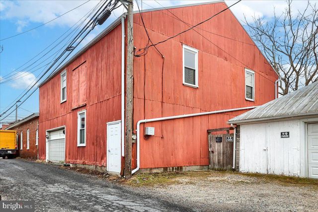 25 S WASHINGTON ST, Gettysburg, PA 17325