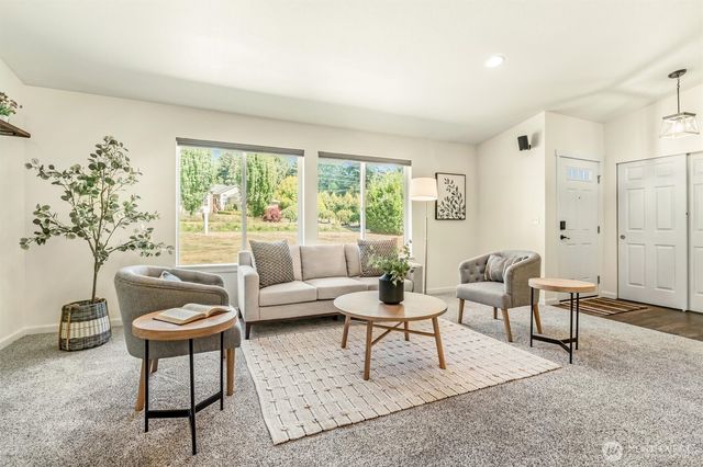 214 280th Street NE, Arlington, WA 98223