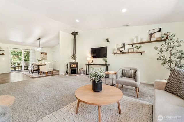 214 280th Street NE, Arlington, WA 98223