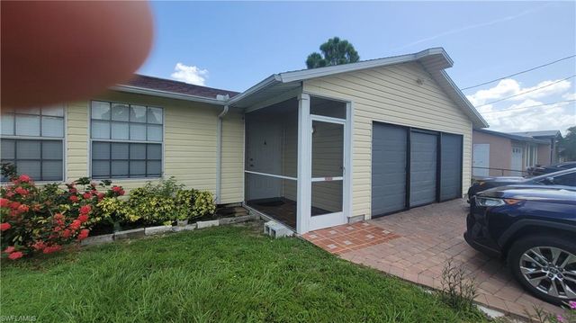3711 10th ST SW, Lehigh Acres, FL 33976