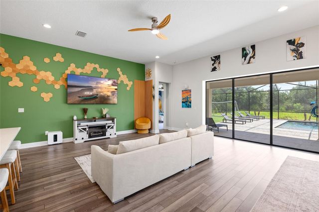 13098 WELLSPRING DRIVE, Lithia, FL 33547
